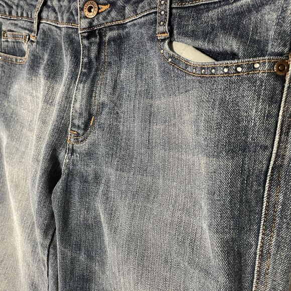 Y2K Southpole Jeans Women’s Size 11 Medium Wash Low Rise Denim SPJ Embroidered - Picture 3 of 12